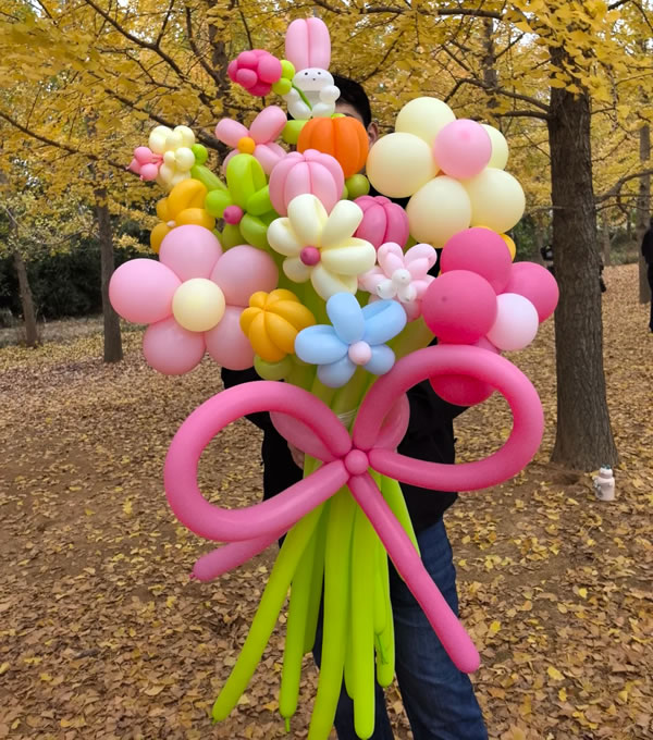 超大束可爱温馨气球花束-图二